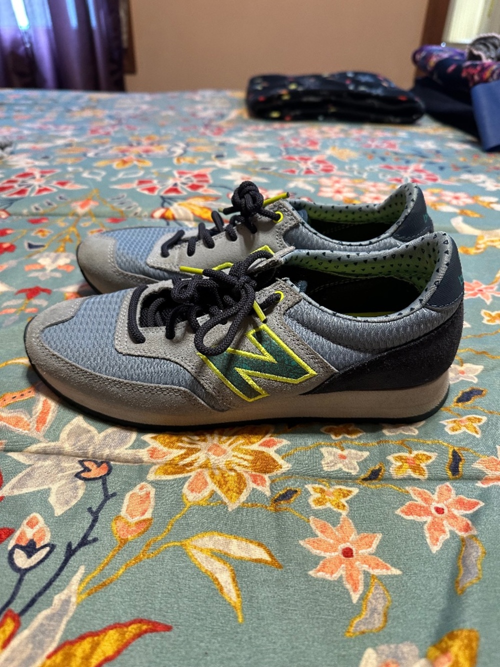 New Balance Women's 515 Sneakers Size 7
